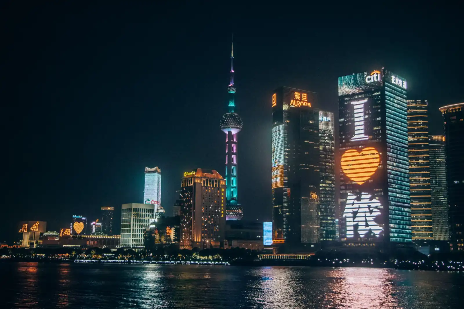 景观膜结构在小区入口及休闲区的造型设计与实用功能探讨