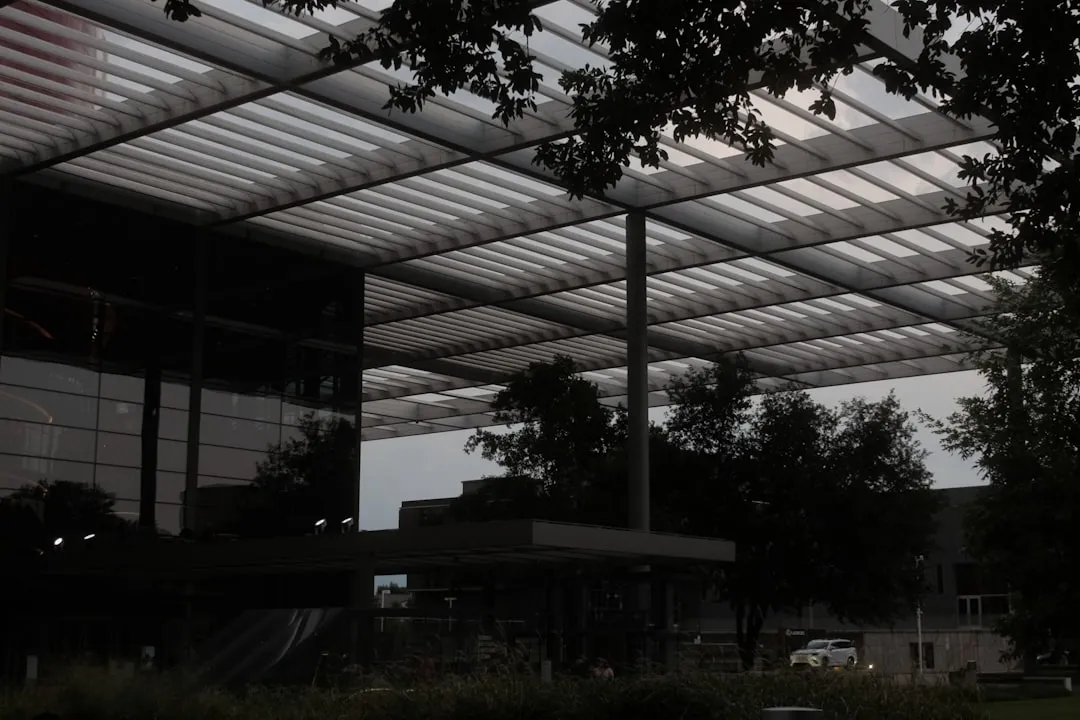 潍坊祥安膜结构车棚工程设计与施工常见问题解答正文配图 2